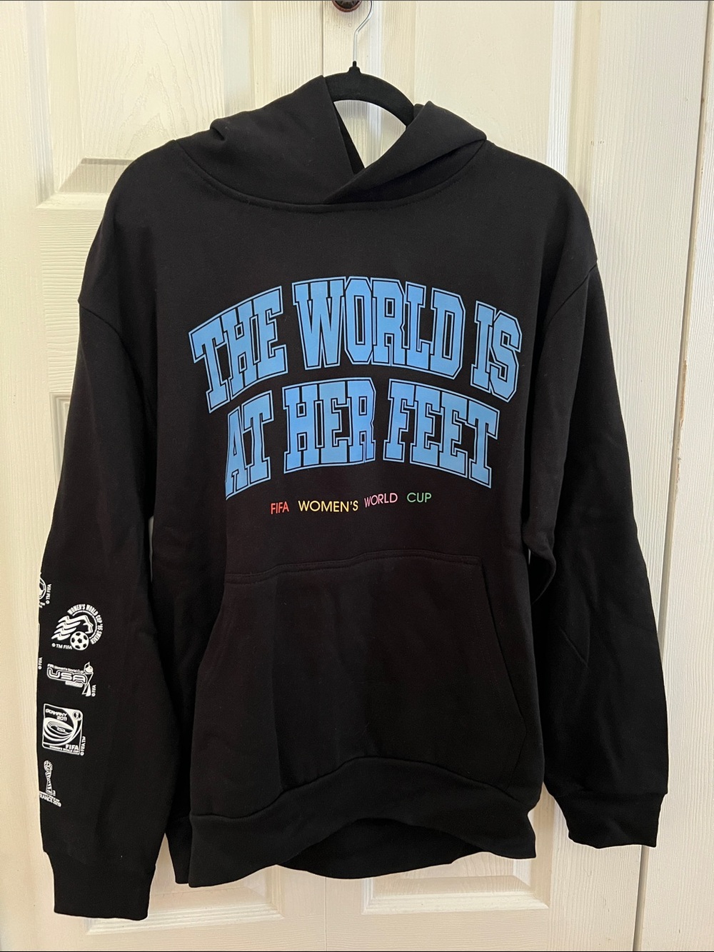 NWT Rare FIFA Women's World Cup 'The World Is At Her Feet' Black Hoodie